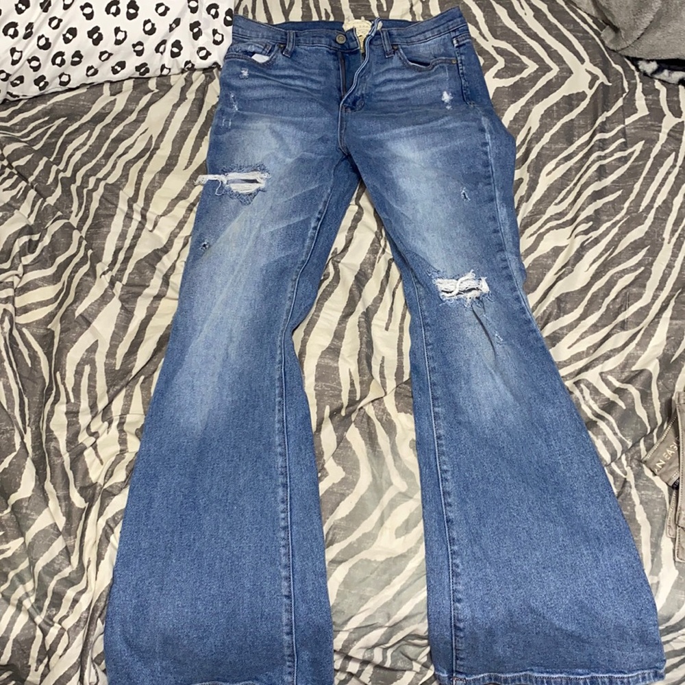 Kick boot jeans